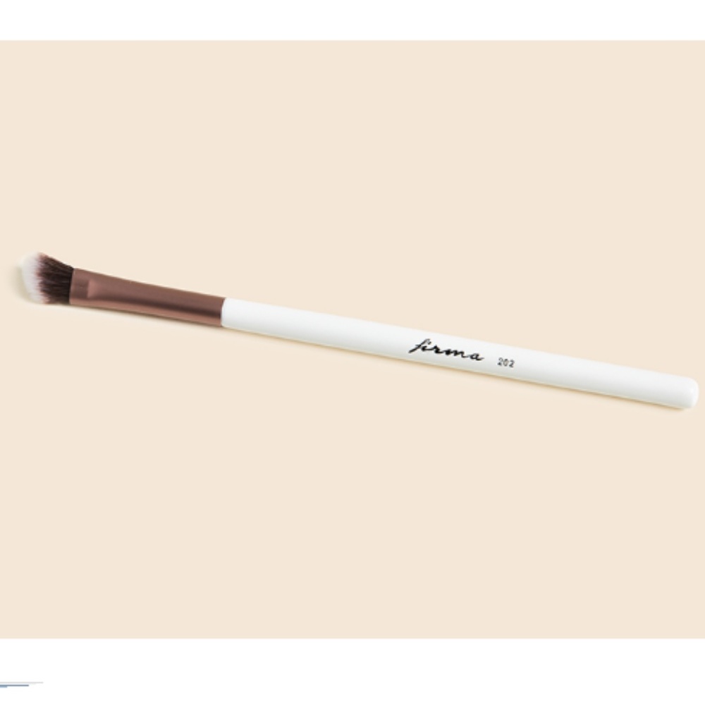 BRAND NEW Never Been Used Make-Up Brush